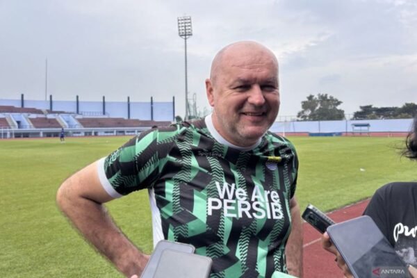 Bojan Hodak Pastikan Lima Pemain Absen Saat Lawan Persita