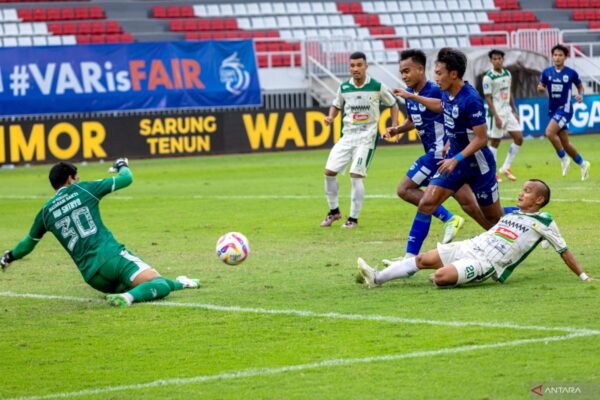Riko Simanjuntak Siap Memimpin PSS Sleman Hadapi Persija Jakarta