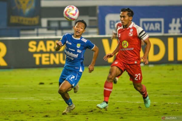 Bojan Hodak Siap Beri Kesempatan Pemain Muda Melawan Persita Tangerang