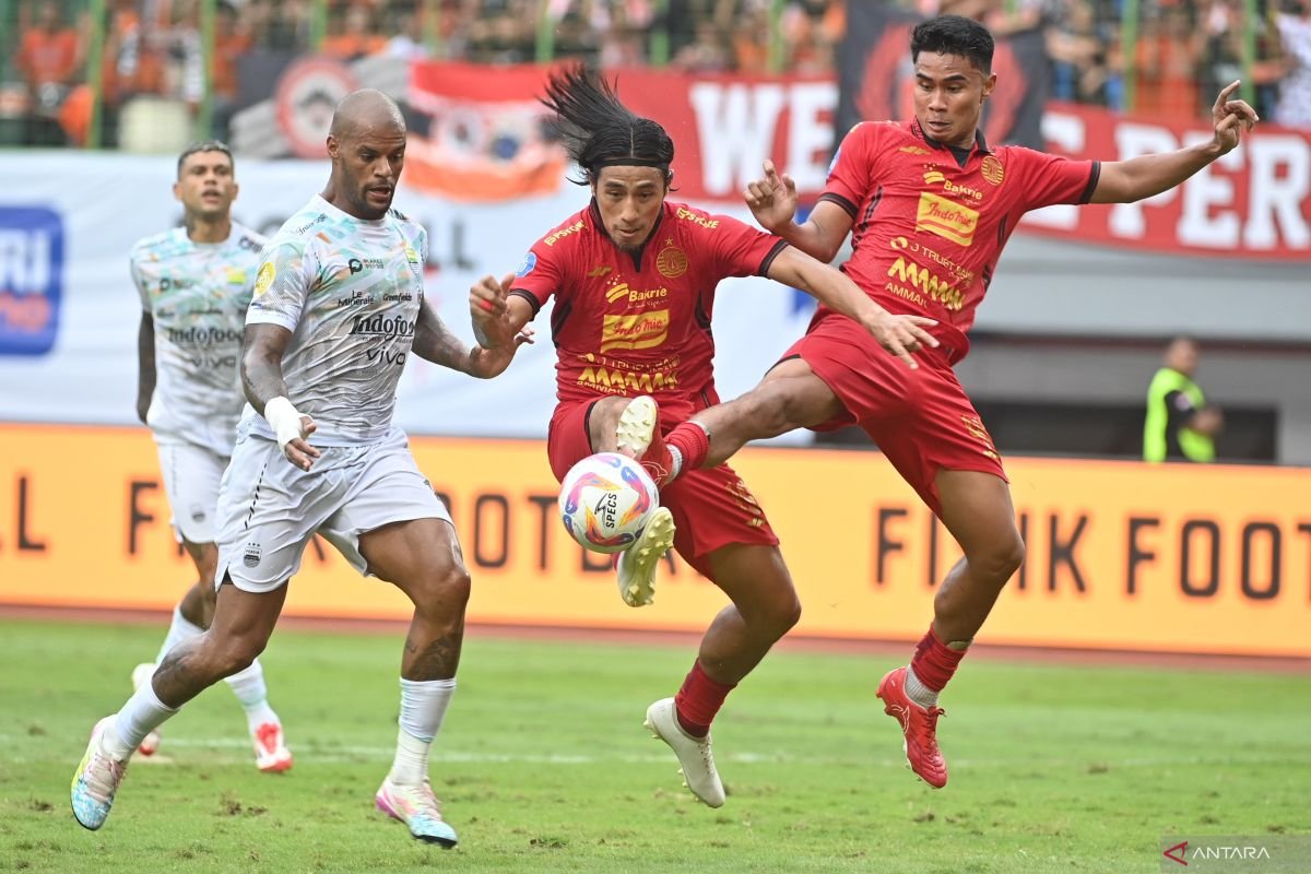 Hanif Sjahbandi Perpanjang Kerja Sama dengan Persija
