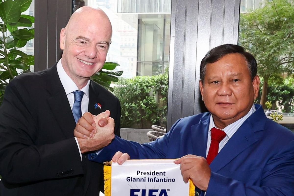 Presiden Prabowo Bertemu Infantino untuk Meningkatkan Sepak Bola Indonesia
